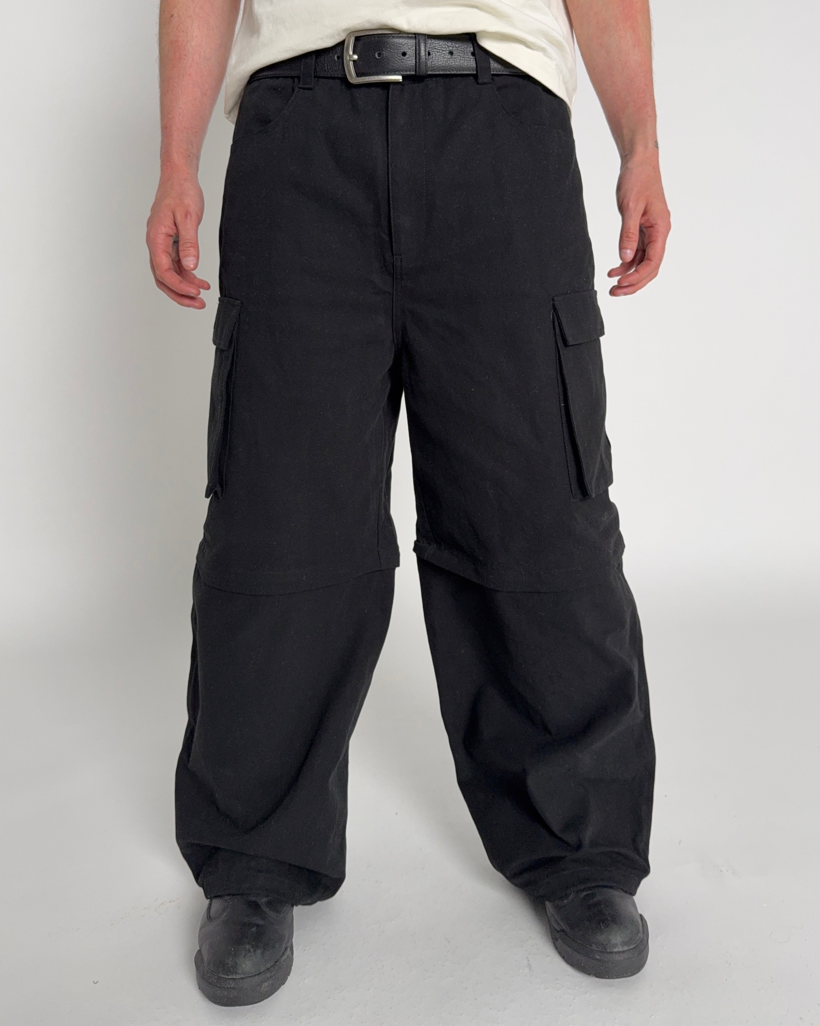 CARGO PANTS & SHORTS - BLACK